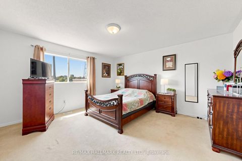 Photo 17 at 132 - 36 Jenkinson Way, Dorset Park, Toronto