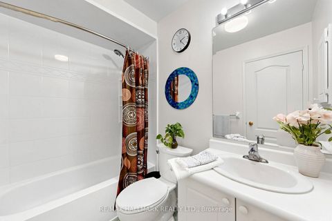 Photo 19 at 132 - 36 Jenkinson Way, Dorset Park, Toronto