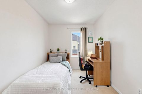 Photo 21 at 132 - 36 Jenkinson Way, Dorset Park, Toronto