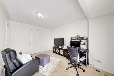 Photo 27 at 132 - 36 Jenkinson Way, Dorset Park, Toronto