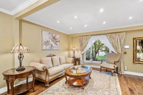 Photo 6 at 63 Haskell Crescent, Aurora Highlands, Aurora