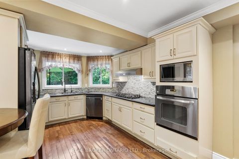 Photo 13 at 63 Haskell Crescent, Aurora Highlands, Aurora