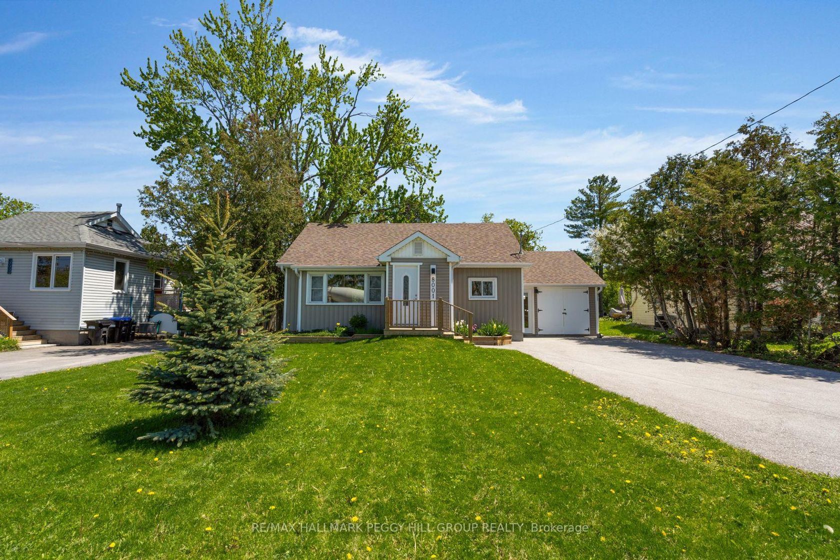 8001 Yonge Street, Stroud, Innisfil photo number 2