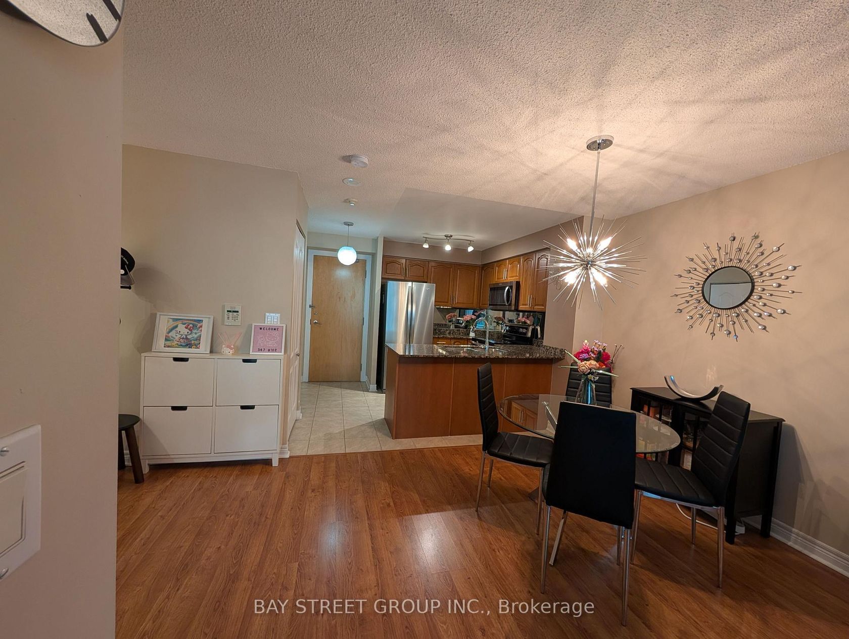 505 - 212 Eglinton Avenue E, Mount Pleasant West, Toronto 