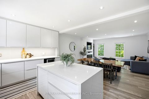 Photo 14 at 10 Dana Avenue, CFB, Toronto