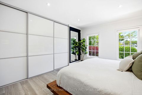 Photo 17 at 10 Dana Avenue, CFB, Toronto