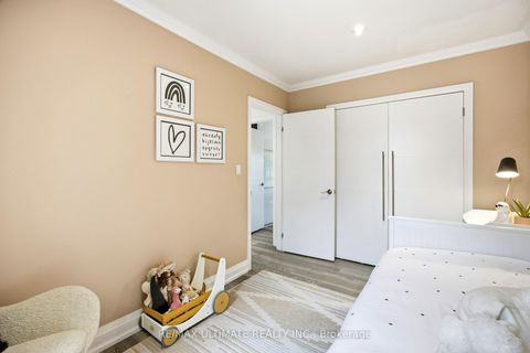 Photo 19 at 10 Dana Avenue, CFB, Toronto
