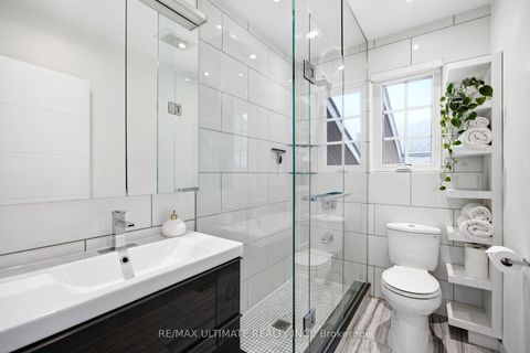 Photo 20 at 10 Dana Avenue, CFB, Toronto