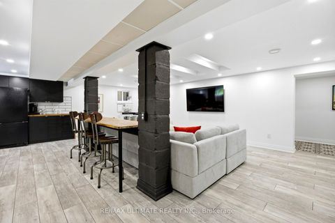 Photo 22 at 10 Dana Avenue, CFB, Toronto