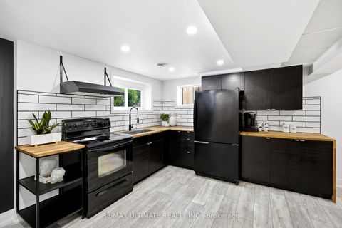 Photo 34 at 10 Dana Avenue, CFB, Toronto