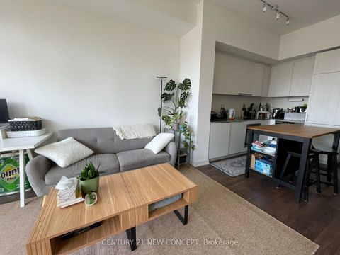 Photo 6 at 1009 - 158 Front Street E, Moss Park, Toronto