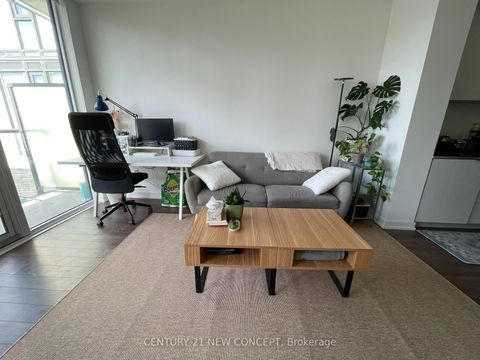 Photo 8 at 1009 - 158 Front Street E, Moss Park, Toronto