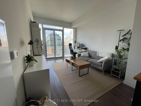 Photo 10 at 1009 - 158 Front Street E, Moss Park, Toronto