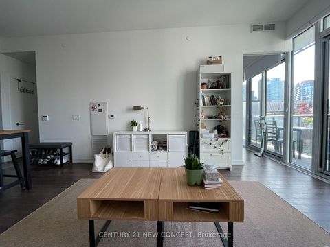 Photo 12 at 1009 - 158 Front Street E, Moss Park, Toronto