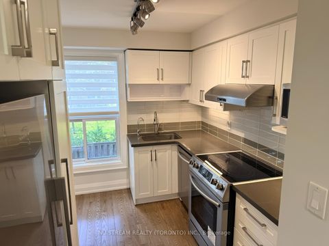 Photo 7 at 189 - 177 Rusty Crestway E, Don Valley Village, Toronto
