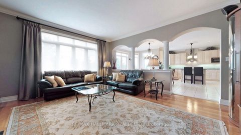 Photo 14 at 12 Sachet Drive, Oak Ridges Lake Wilcox, Richmond Hill