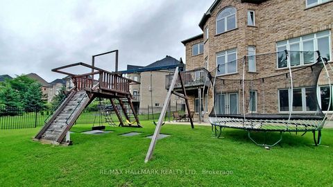 Photo 44 at 12 Sachet Drive, Oak Ridges Lake Wilcox, Richmond Hill