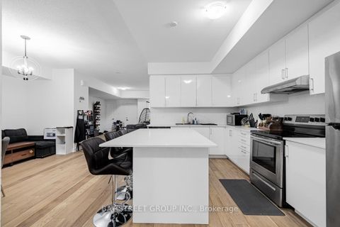 Photo 10 at 6 - 39 John Perkins Bull Drive W, CFB, Toronto