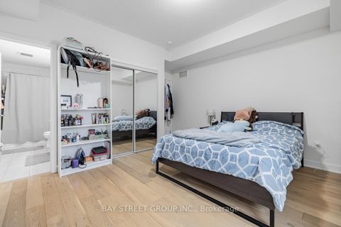 Photo 19 at 6 - 39 John Perkins Bull Drive W, CFB, Toronto