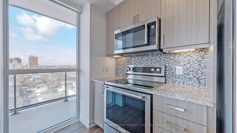 Photo 11 at 705 - 1603 Eglinton Avenue W, Oakwood Village, Toronto