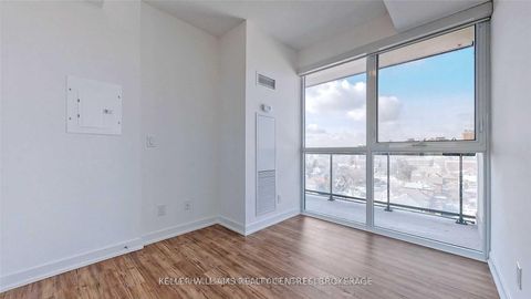 Photo 12 at 705 - 1603 Eglinton Avenue W, Oakwood Village, Toronto