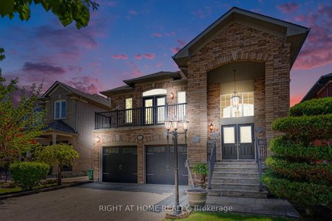 Photo 0 at 251 Sonoma Boulevard, Sonoma Heights, Vaughan