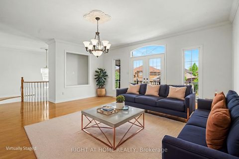 Photo 2 at 251 Sonoma Boulevard, Sonoma Heights, Vaughan