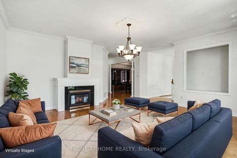 Photo 3 at 251 Sonoma Boulevard, Sonoma Heights, Vaughan