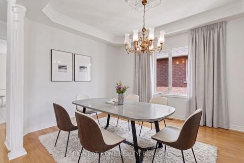 Photo 5 at 251 Sonoma Boulevard, Sonoma Heights, Vaughan