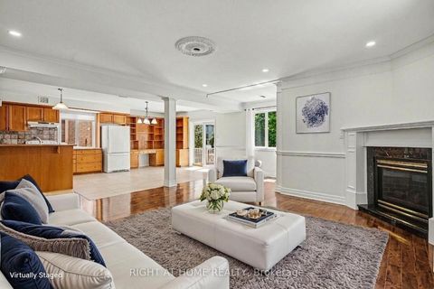 Photo 12 at 251 Sonoma Boulevard, Sonoma Heights, Vaughan