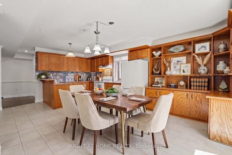 Photo 13 at 251 Sonoma Boulevard, Sonoma Heights, Vaughan