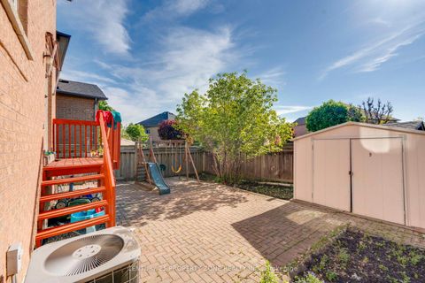 Photo 30 at 24 Signet Way, Vellore Village, Vaughan