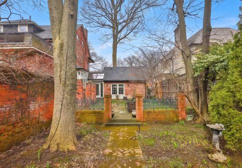 Photo 30 at 127 Roxborough Drive, Moore Park, Toronto