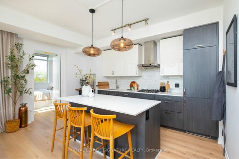 Photo 8 at 610 - 36 Howard Park Avenue, Roncesvalles, Toronto