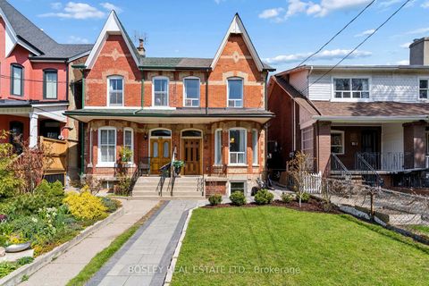 Photo 2 at 40 Halton Street, Bellwoods, Toronto