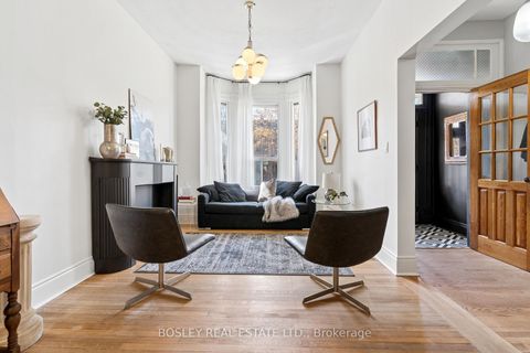 Photo 7 at 40 Halton Street, Bellwoods, Toronto