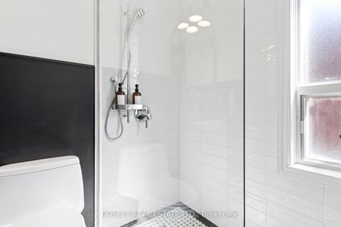 Photo 24 at 40 Halton Street, Bellwoods, Toronto