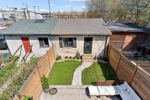 Photo 31 at 40 Halton Street, Bellwoods, Toronto