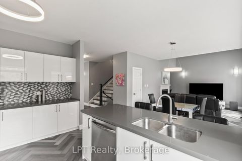 Photo 10 at 111 Bayview Avenue, Keswick South, Georgina