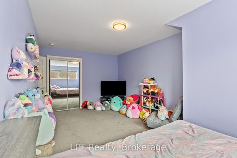Photo 19 at 111 Bayview Avenue, Keswick South, Georgina