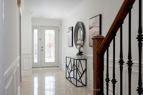 Photo 7 at 84 Harding Avenue, Amesbury, Toronto