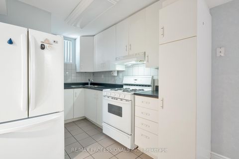 Photo 39 at 84 Harding Avenue, Amesbury, Toronto