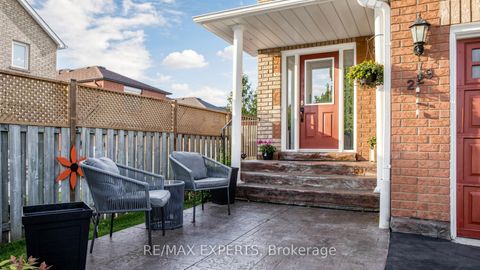 Photo 1 at 229 Rosanna Crescent, Maple, Vaughan