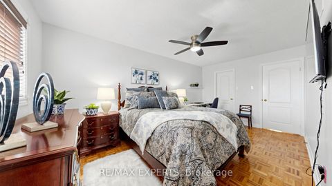 Photo 17 at 229 Rosanna Crescent, Maple, Vaughan