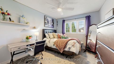 Photo 19 at 229 Rosanna Crescent, Maple, Vaughan
