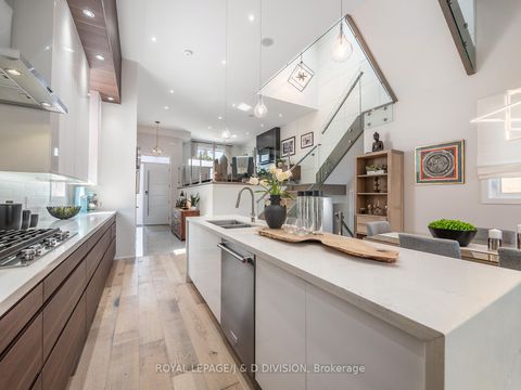 Photo 9 at 221 Virginia Avenue, Lumsden, Toronto