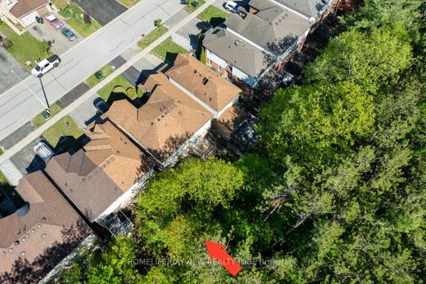 Photo 3 at 52 Hawthorne Crescent, Ardagh, Barrie