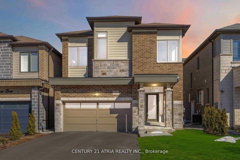 Photo 4 at 109 Vantage Loop, Woodland Hill, Newmarket