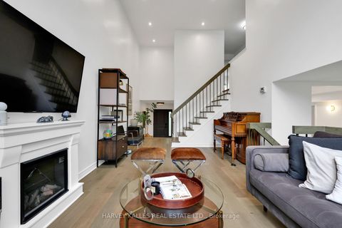 Photo 7 at 41 Donnamora Crescent, German Mills, Markham