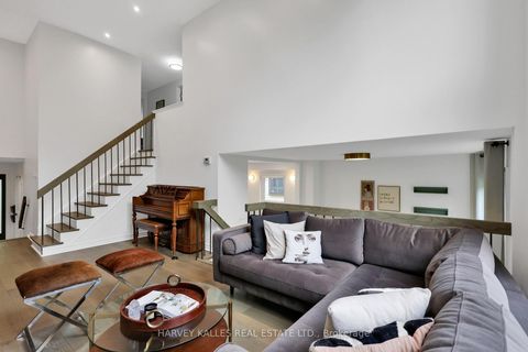 Photo 8 at 41 Donnamora Crescent, German Mills, Markham